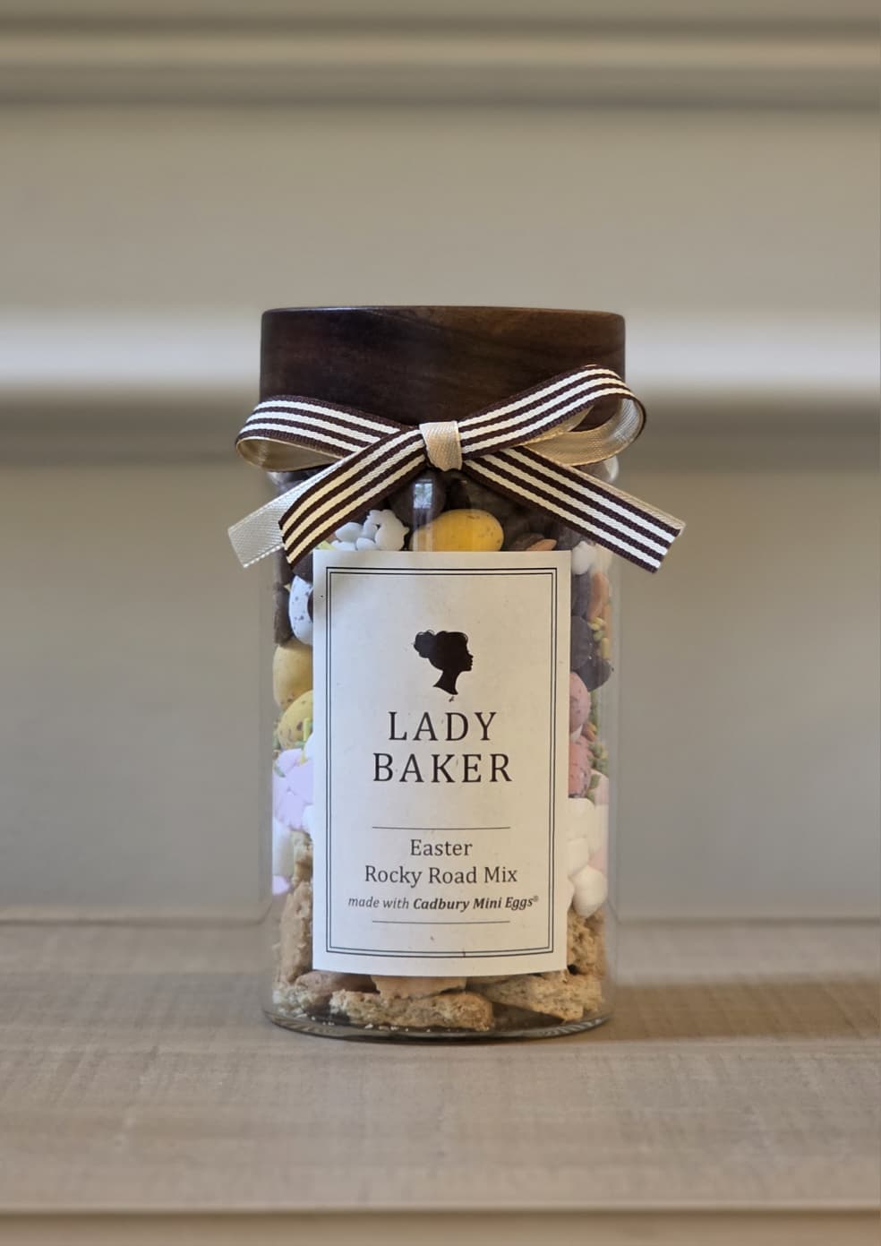 Easter Rocky Road Mix Jar with Cadbury Mini Eggs - Easter Baking Activity for Families - Seasonal Baking Gift - Lady Baker