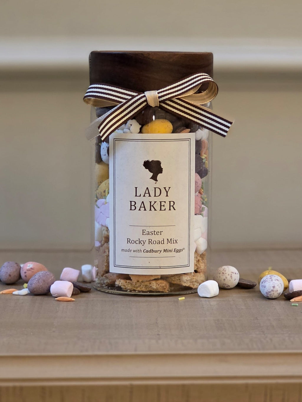 Easter Rocky Road Mix Jar with Cadbury Mini Eggs - Easter Baking Activity for Families - Seasonal Baking Gift - Lady Baker